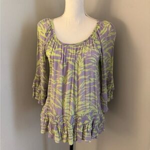 Fever gorgeous top in Liliac/mint green size M